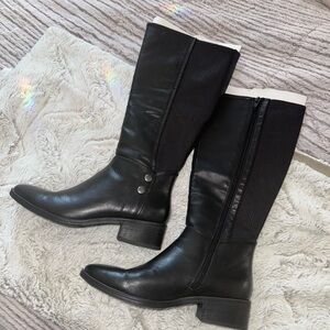 Black Heeled Knee-High Boots with Block Heel